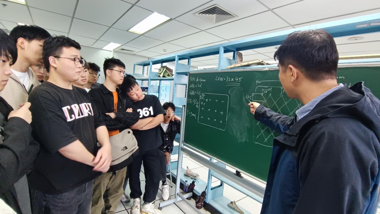 82406770673074c0461586bd15af50d