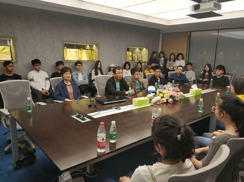 3在亚厦座谈.jpg 3在亚厦座谈.jpg