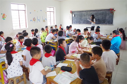 图二 语文课现场.JPG